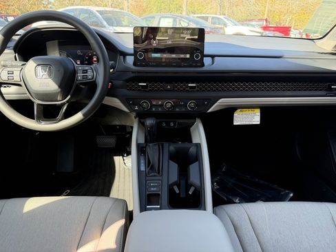 New 2025 Honda Accord SE image 6