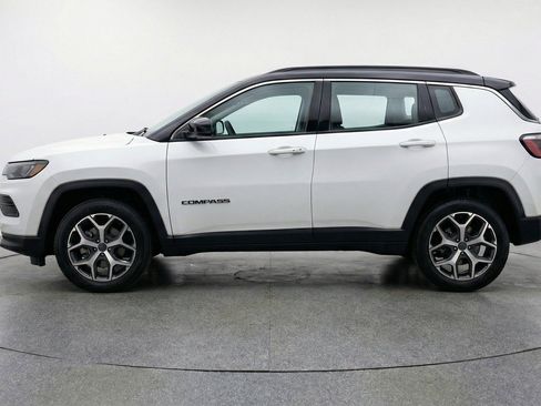 Used 2025 Jeep Compass Limited AWD/4WD image 5
