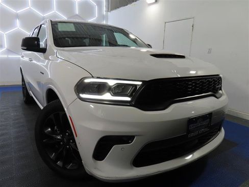 Used 2023 Dodge Durango R/T RWD image 3