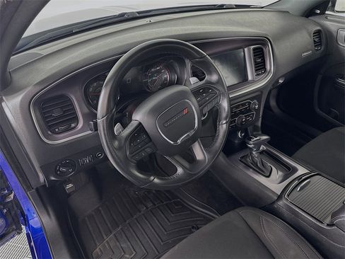 Used 2018 Dodge Charger GT w/ Blacktop Package image 9