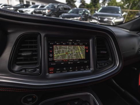Used 2022 Dodge Challenger R/T Scat Pack RWD image 16