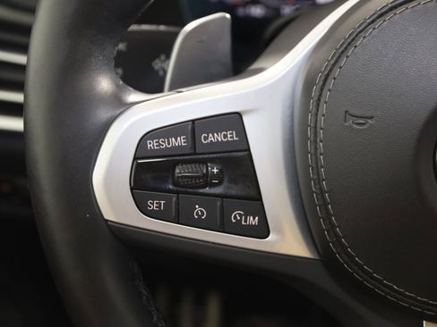 Used 2022 BMW X6 M50i w/ Executive Package image 42