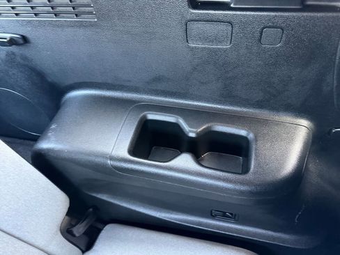 Used 2021 Hyundai Palisade SE image 32