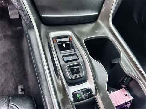 Certified 2018 Honda Accord Touring image 16