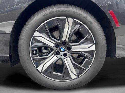 Used 2026 BMW iX xDrive45 w/ Premium Package image 7