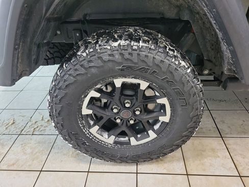 Used 2024 Jeep Gladiator Rubicon w/ Convenience Group image 42