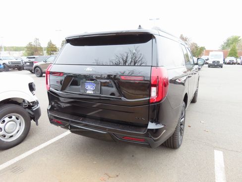 New 2025 Ford Expedition Max Platinum w/ Stealth Appearance Package image 4