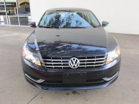Used 2013 Volkswagen Passat 2.5 SE image 2
