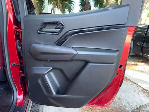 Used 2023 Chevrolet Colorado Trail Boss w/ Technology Package AWD/4WD image 27
