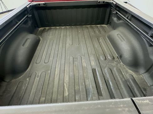 Used 2023 RAM 1500 Laramie AWD/4WD image 31
