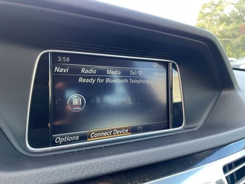 Used 2016 Mercedes-Benz E 350 4MATIC Sedan image 17