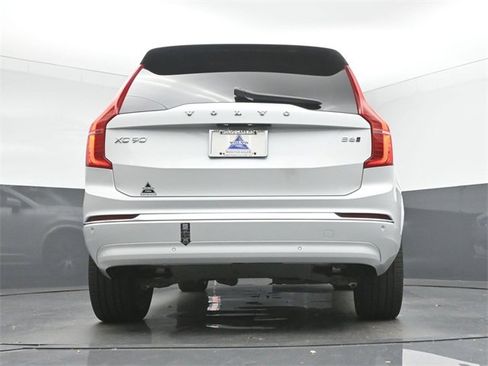 Used 2023 Volvo XC90 B6 Ultimate w/ Protection Package image 44