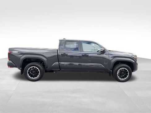 New 2026 Toyota Tacoma 4x4 Double Cab image 7