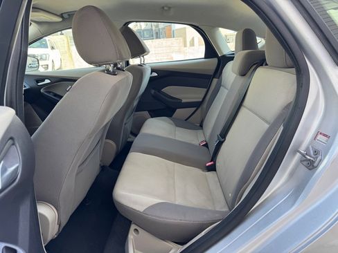 Used 2014 Ford Focus SE image 18