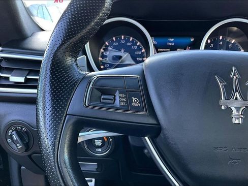 Used 2017 Maserati Ghibli image 9