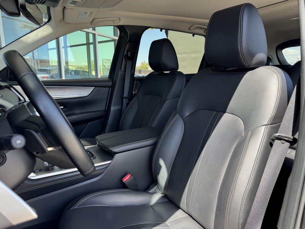 Used 2024 MAZDA CX-90 Plug-In Hybrid w/ Premium Pkg AWD/4WD image 30