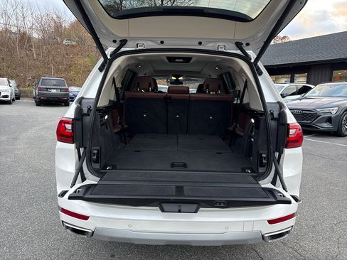 Used 2020 BMW X7 xDrive40i w/ Premium Package image 24