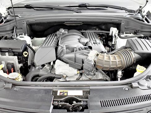 Used 2019 Jeep Grand Cherokee SRT image 26