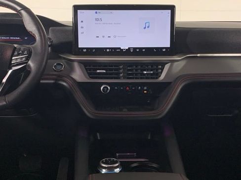 Used 2025 Ford Explorer ST-Line w/ Premium Package AWD/4WD image 24