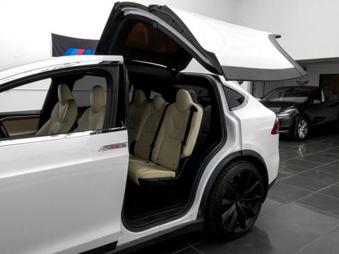 Used 2021 Tesla Model X Long Range AWD/4WD image 52
