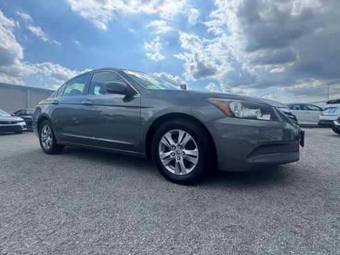 Used 2012 Honda Accord LX image 3