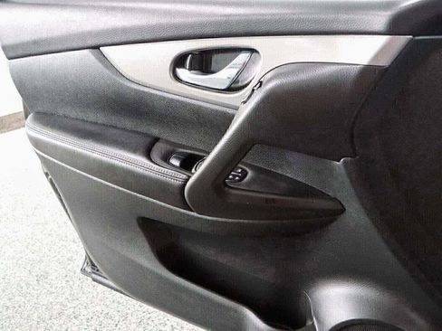 Used 2020 Nissan Rogue Sport SL image 21