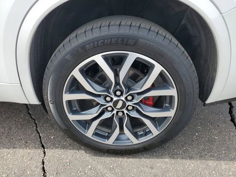 Certified 2025 Cadillac XT6 Sport w/ LPO, Floor Liner Package AWD/4WD image 31