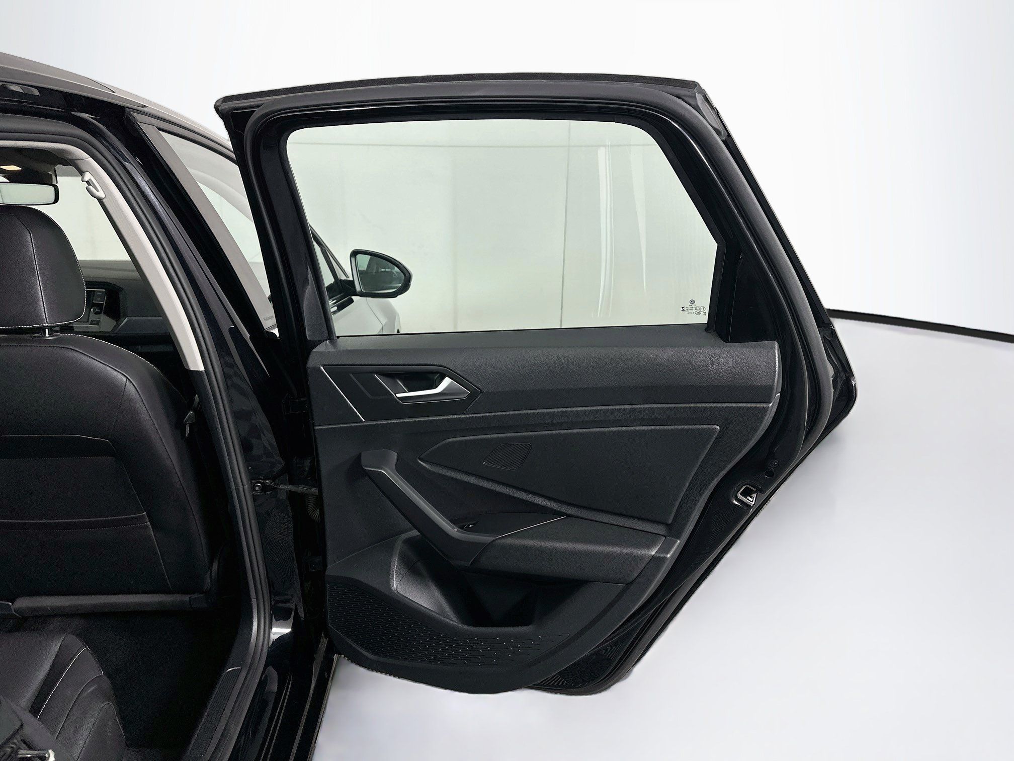 Used 2024 Volkswagen Jetta SE FWD image 28
