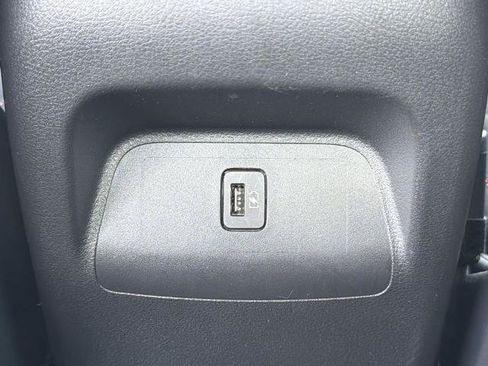 Certified 2025 Nissan Sentra SR FWD image 18