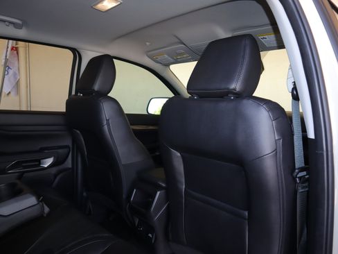 Used 2025 Ford Ranger Lariat w/ FX4 Off-Road Package image 43