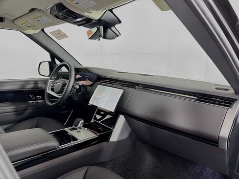 New 2026 Land Rover Range Rover SE AWD/4WD image 30