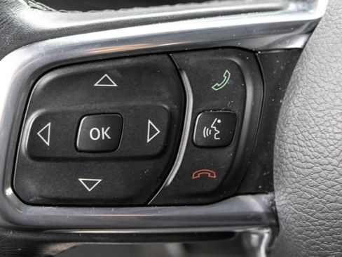 Used 2022 Jeep Wrangler Unlimited Sahara image 19