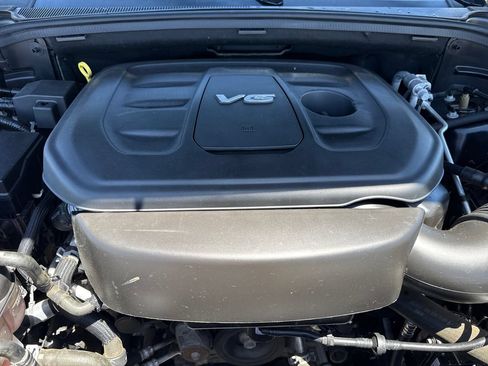 Used 2020 Jeep Grand Cherokee Overland AWD/4WD image 30
