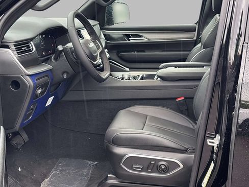New 2026 Jeep Grand Wagoneer Limited AWD/4WD image 11