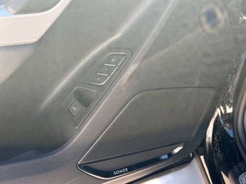 Certified 2025 Audi Q3 2.0T Premium Plus w/ Premium Plus Package image 23