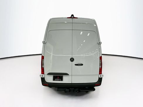 Used 2026 Mercedes-Benz Sprinter 2500 image 7