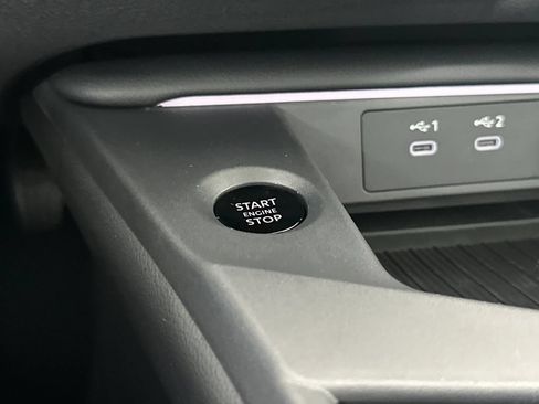 Used 2026 Nissan Sentra SV w/ SV Convenience Package FWD image 20