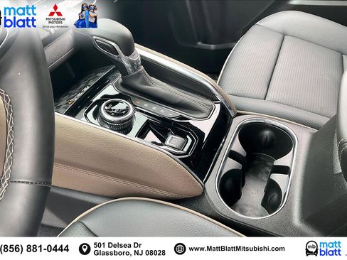 Used 2024 GMC Canyon Denali image 19