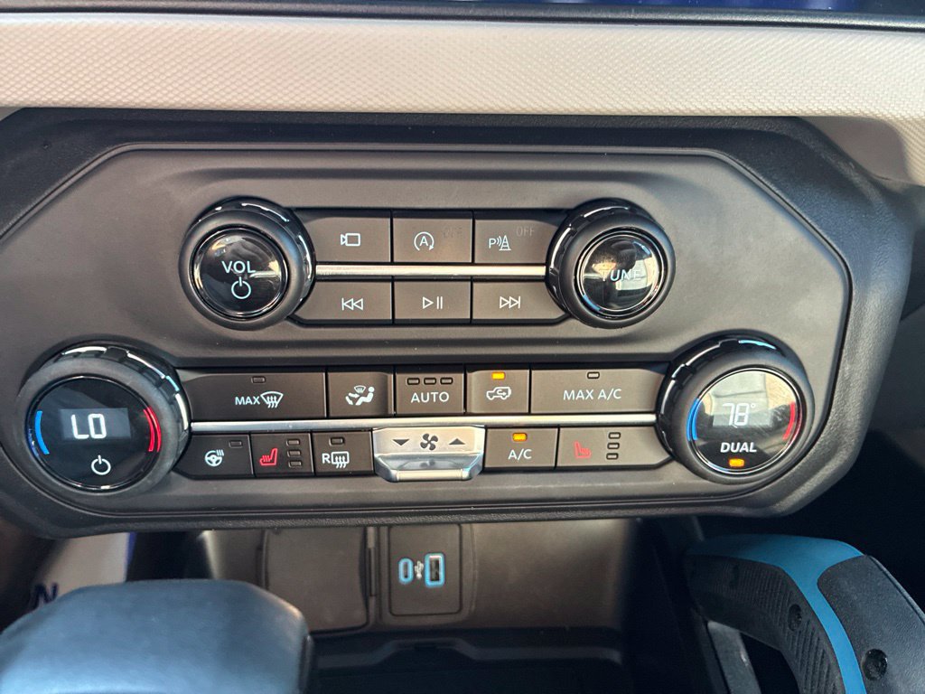 Used 2023 Ford Bronco Wildtrak AWD/4WD image 24