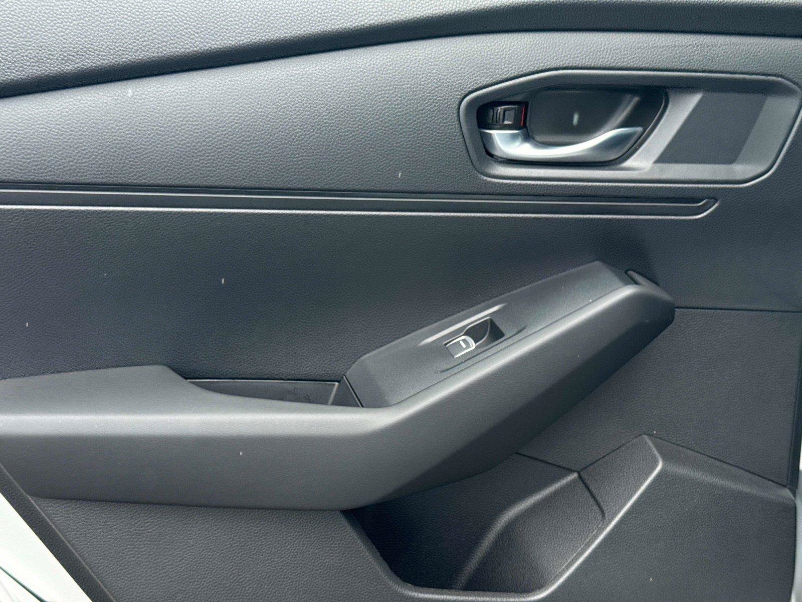 Certified 2025 Honda Accord LX image 12
