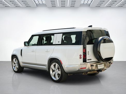 Used 2023 Land Rover Defender 130 First Edition AWD/4WD image 8