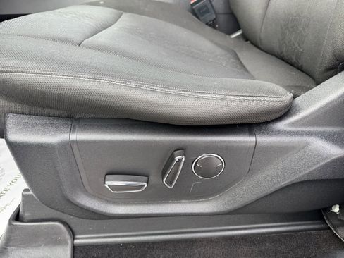 Used 2018 Ford F150 XLT w/ Equipment Group 302A Luxury image 15