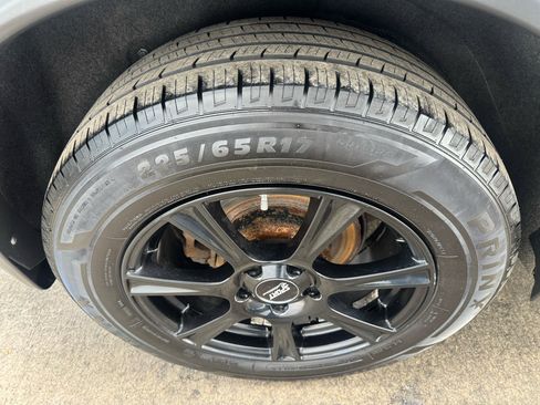 Used 2019 Nissan Rogue SV image 20