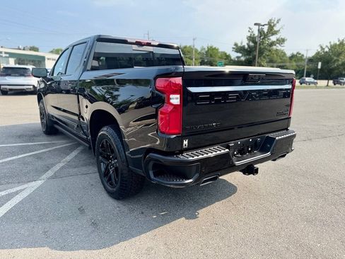 Used 2025 Chevrolet Silverado 1500 High Country w/ Midnight Edition AWD/4WD image 4
