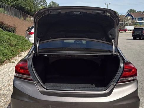 Used 2013 Honda Civic LX image 9