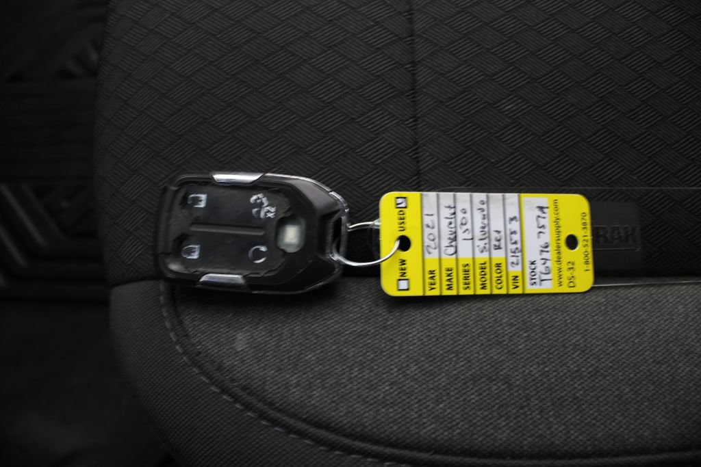 Used 2021 Chevrolet Silverado 1500 RST AWD/4WD image 7