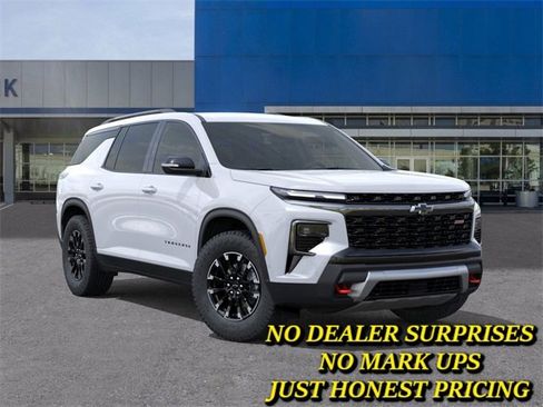 New 2026 Chevrolet Traverse Z71 w/ Enhanced Driving Package image 7