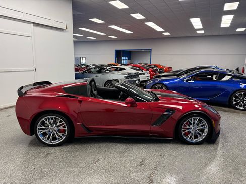 Used 2015 Chevrolet Corvette Z06 w/ 2LZ Preferred Equipment Group RWD image 8