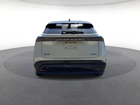 Certified 2023 Nissan Ariya FWD image 4