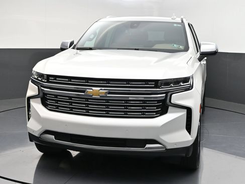 Certified 2022 Chevrolet Suburban Premier AWD/4WD image 3